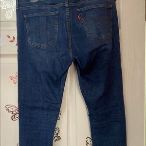 Levi’s 710 size 32